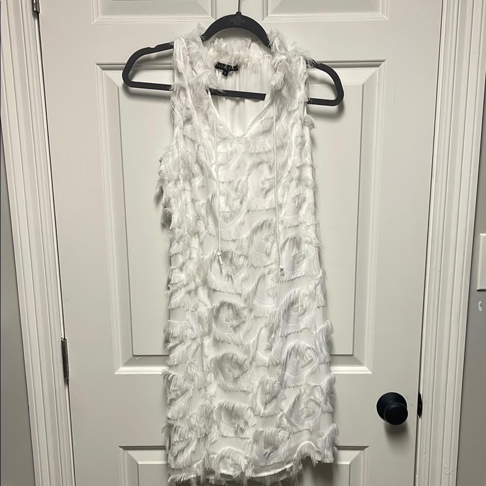 Chic White Fringe Sleeveless Dress